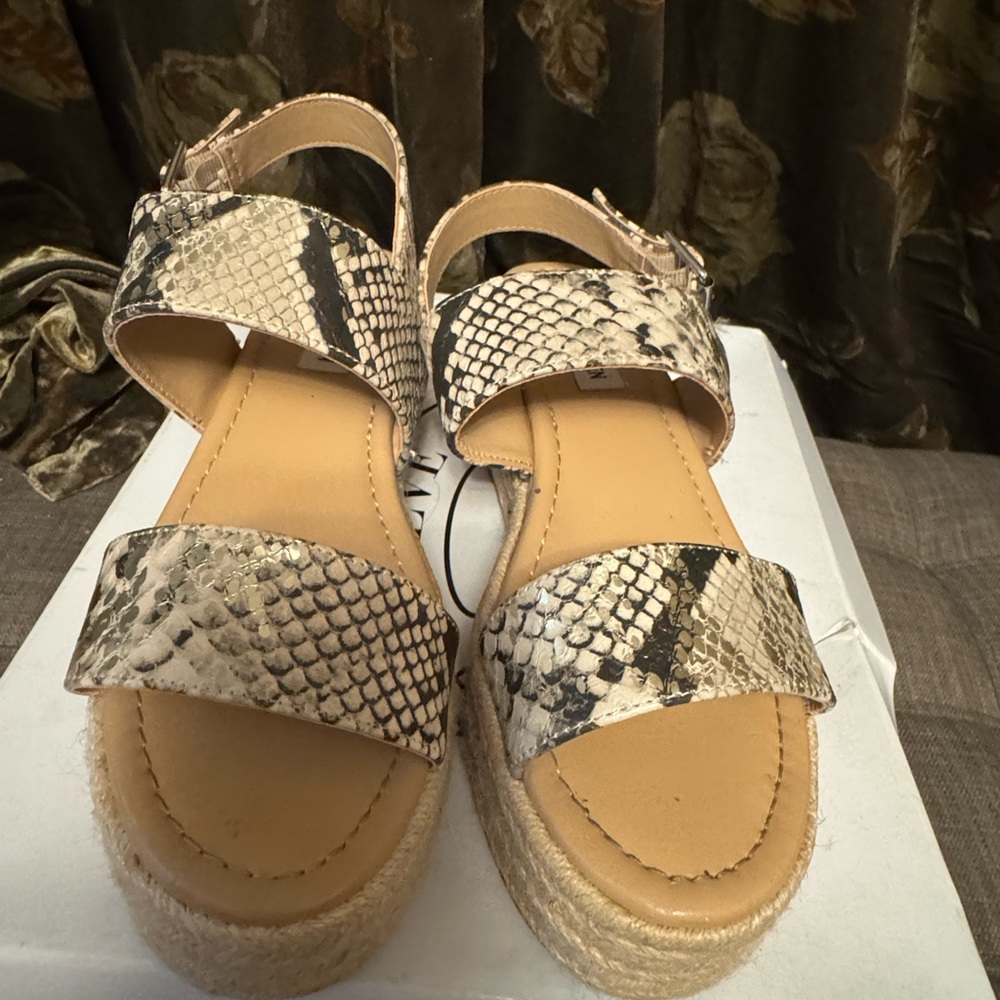 Women's Snake Print Platform Sandals